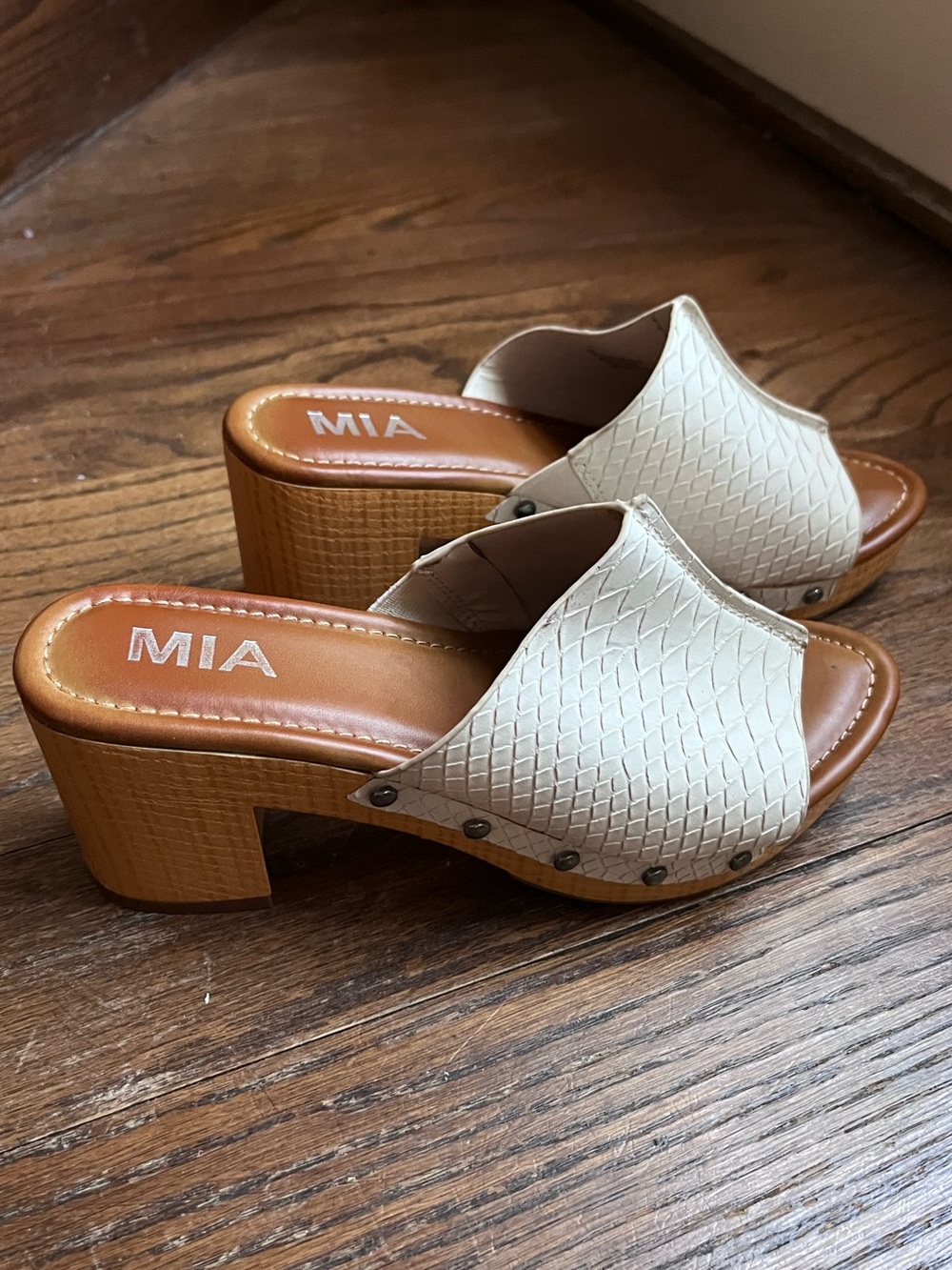 MIA Ivory Snakeskin Embossed Studded Clog Mules 6